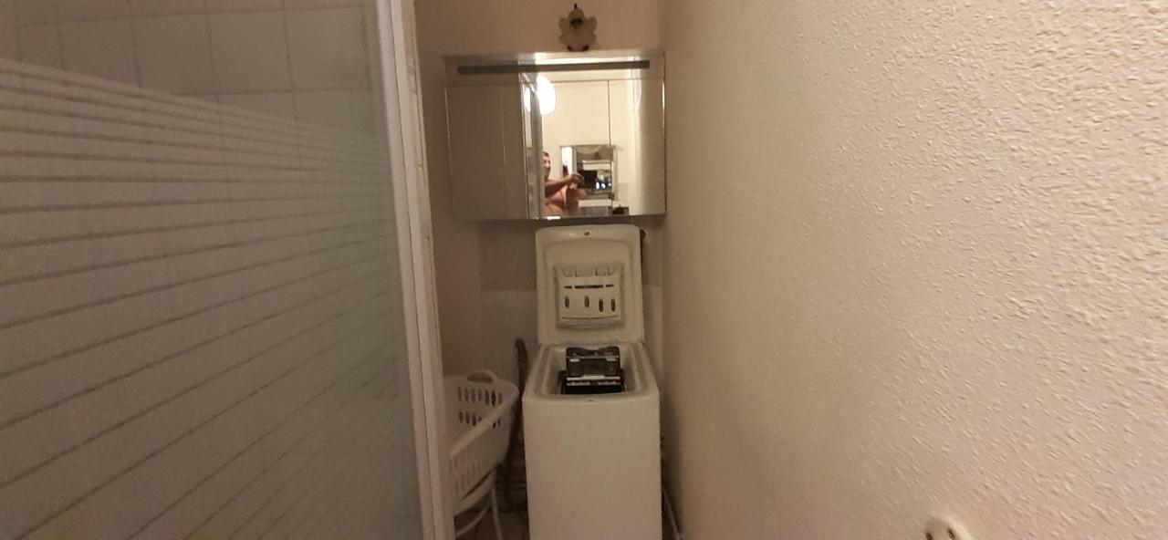 Appartement Bien Equipe 2 Lit 2 Place, Canape Lit, 5 Personnes, Terrasse Bien Equipe, Planchas, Parking Gratuit Sur Place, A Proximite De Commerce Et De Cure Thermal, Cadarache ,forcalquier, Gorge Du Verdon , Moustier, Montagne De Volx