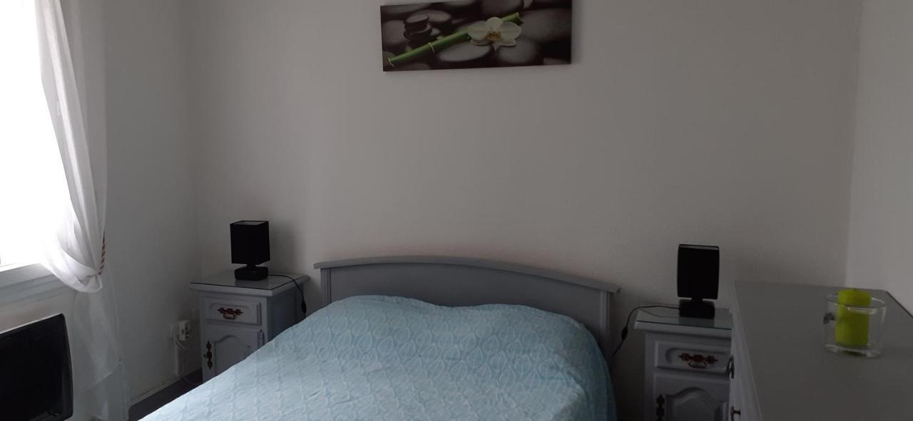 Apartment Bien Equipe 2 Lit 2 Place, Canape Lit, 5 Personnes, Terrasse Bien Equipe, Planchas, Parking Gratuit Sur Place, A Proximite De Commerce Et De Cure Thermal, Cadarache ,forcalquier, Gorge Du Verdon , Moustier, Montagne De Volx
