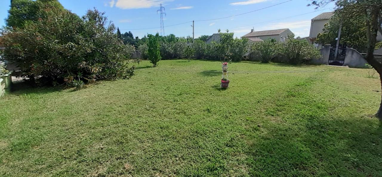 Bien Equipe 2 Lit 2 Place, Canape Lit, 5 Personnes, Terrasse Bien Equipe, Planchas, Parking Gratuit Sur Place, A Proximite De Commerce Et De Cure Thermal, Cadarache ,forcalquier, Gorge Du Verdon , Moustier, Montagne De Apartment Volx